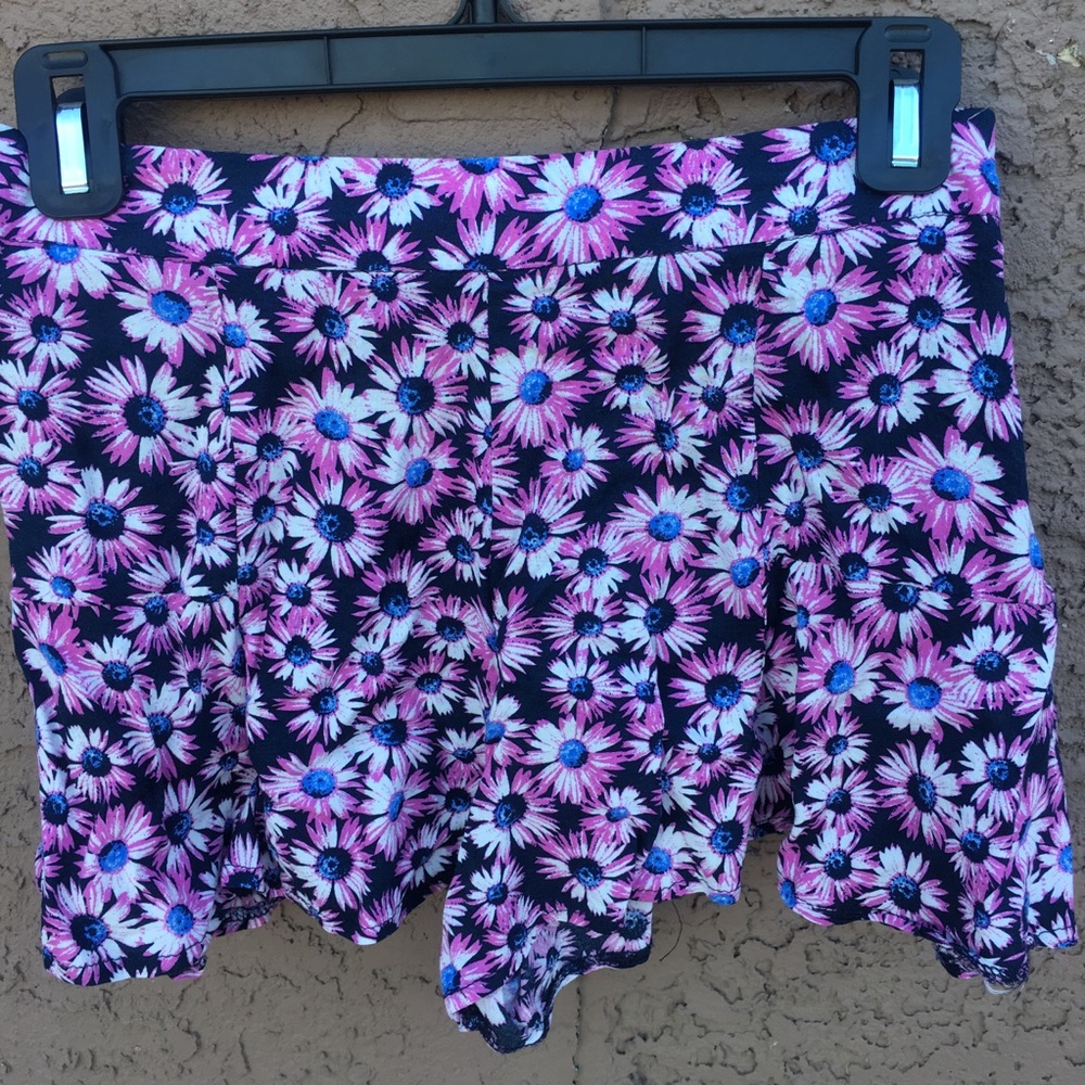 LF Electric Pink Daisy Print Shorts